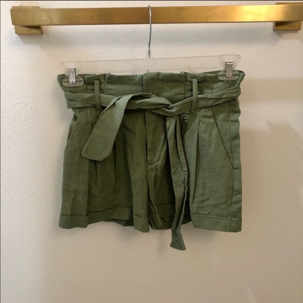 Green high waisted shorts